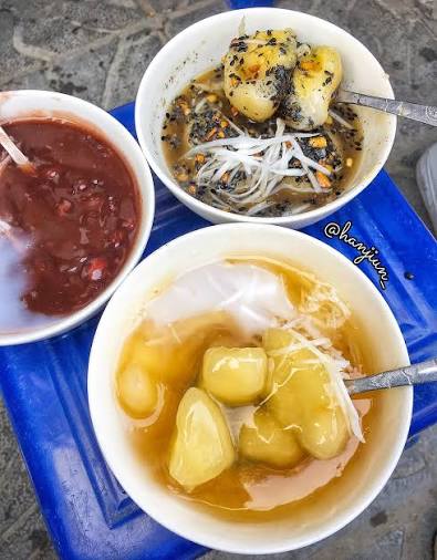 Authentic Street Feast & Chè Dessert